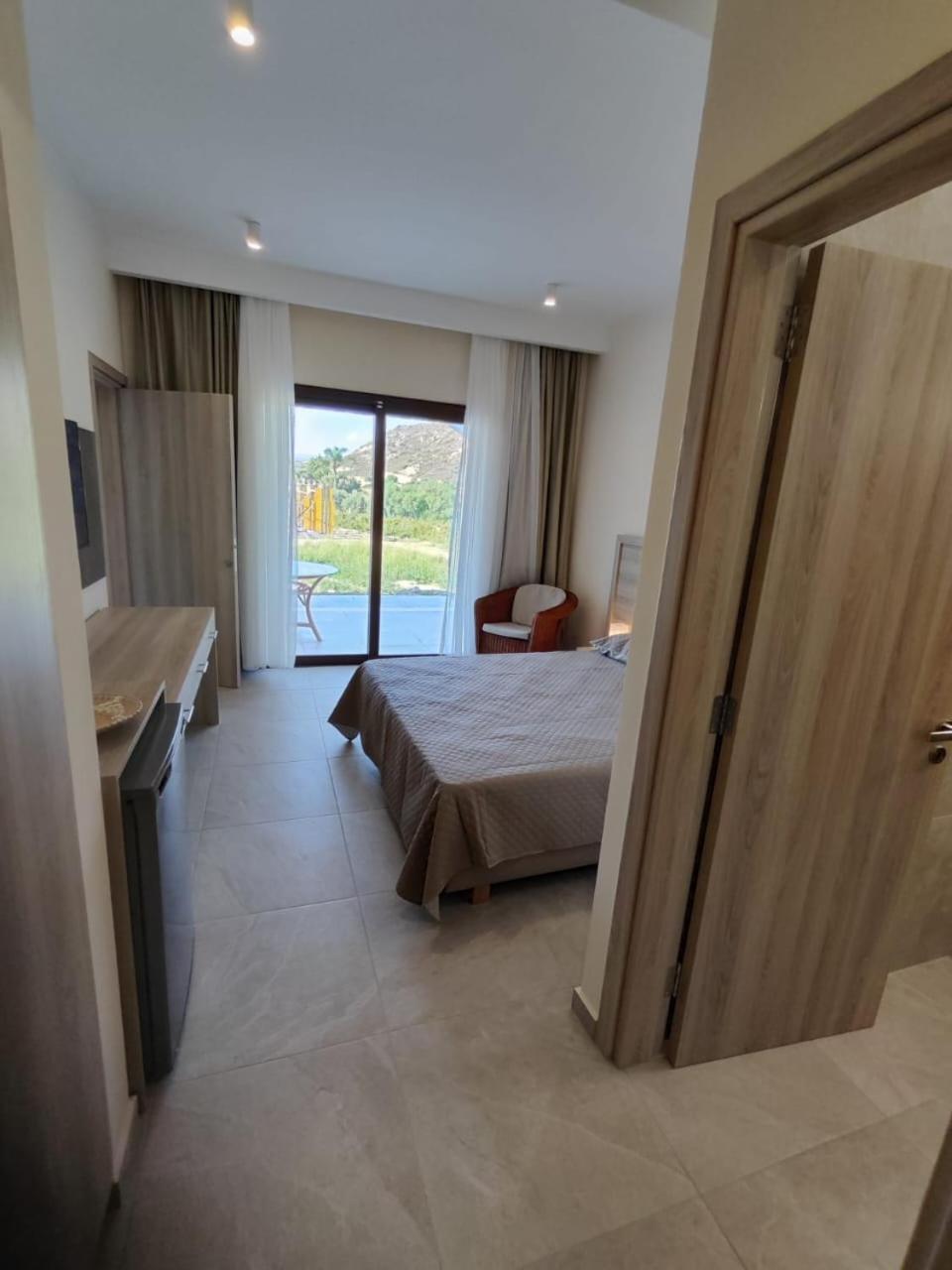 Vina Oliva Resort Pissoúri Eksteriør bilde